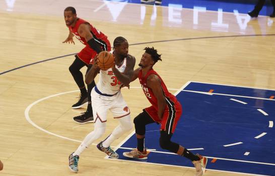 Heat supera a Knicks en primer duelo de serie