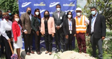 Gobernadora participa en primer picazo para Reactivación Redes Eléctricas en Los Güaricanos