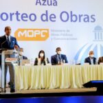 MOPC realiza en Azua sorteo de 45 obras por un monto superior a RD$183 millones