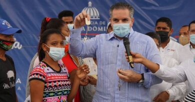 Ministro Neney Cabrera afirma gobierno combate pobreza extrema en el país