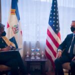 Presidente Abinader se reúne con delegación de Estados Unidos durante visita a Ecuador