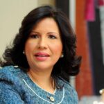 Margarita Cedeño crítica pago con cheques al personal de salud