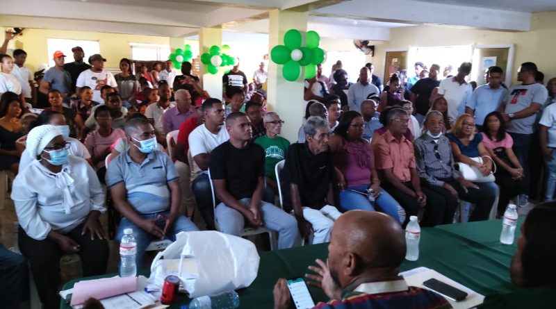 Dirigentes del PRM se juramentan en Fuerza del Pueblo en SDN