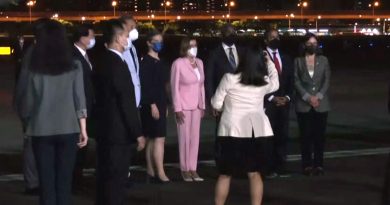 Pelosi aterriza en Taiwan en una polémica visita que dispara la tensión con China