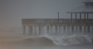 Más de un millón cien mil sin electricidad en Florida por el huracán Ian