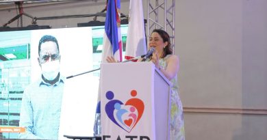 Gloria Reyes participó como expositora en el “VIII Congreso Familia; Sociedad y Violencia”, organizado por la Fundación Equidad y Justicia