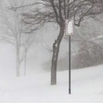 Las temperaturas permanecen este lunes gélidas en gran parte del este de Estados Unidos tras el paso de la tormenta invernal Elliot...