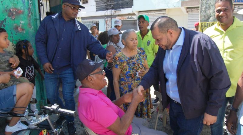 El alcalde de Santo Domingo Norte (SDN), Carlos Guzmán, declaró que continuará trabajando 24/7 en barrios y comunidades de Los Guaricanos...