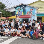 Un grupo de 60 jóvenes pertenecientes al Coro Universitario de Harvard Glee Club, visitó a Santiago; motivados por los grandes avances que...
