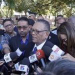 El director de Migración desmintió que haya dispuesto iniciar un nuevo programa de regularización a venezolanos ilegales en el país.
