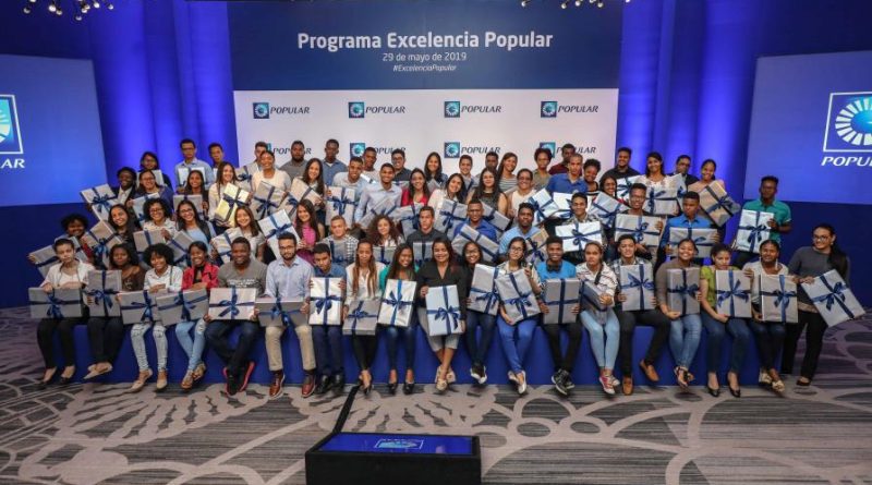 El Banco Popular Dominicano apertura de una nueva convocatoria de su programa de becas Excelencia Popular​, para estudiantes meritorios.