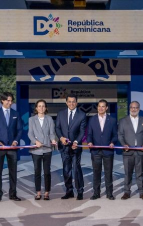 El ministro de Turismo, David Collado, realizó en Miami el primer Trade Show de RD con la presencia de más de 50 coopositores del país.