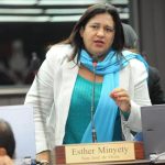 Comunitarios piden a la exdiputada, Esther Minyety, que acepte la candidatura a alcalde del municipio de Ocoa por el PRD.