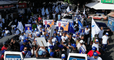 Neney Cabrera recibió un fuerte respaldo para la Alcaldía de la capital, durante un mano a mano por algunos barrios de la capital...