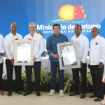 El presidente Luis Abinader dejó inaugurado el nuevo malecón del distrito municipal de Caleta en La Romana.