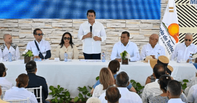 El ministro de Turismo, David Collado, inauguró este domingo el Paseo Peatonal Turístico dedicado a la música típica en Cabrera...