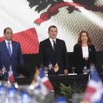 Previo al inicio de la "Cumbre" en la cual los partidos y la Junta Central Electoral buscarían una salida al proselitismo a destiempo.