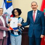 Ministro García Fermín despide a 9 becarios que estudiarán en universidades del Reino de Marruecos