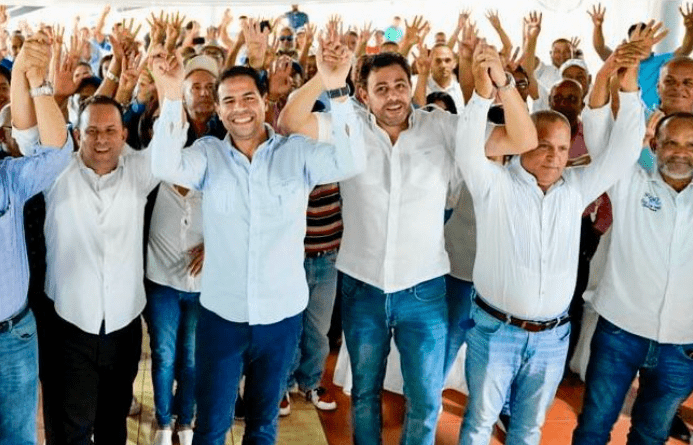 Roberto Ángel Salcedo inició contactos con dirigentes del PRM para fortalecer los trabajos con miras a ganar elecciones municipales de febrero