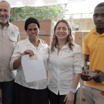 El Gobierno dominicano distribuyó 514 artículos del hogar, beneficiadas 297 familias de las más afectadas por el disturbio tropical del...