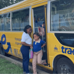 El Sistema de Transporte Estudiantil comenzará a brindar servicio en el sector de Los Mina, a partir de este martes a primeras horas del día.