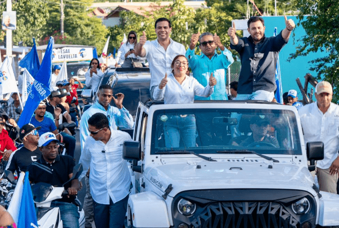 Eoberto Ángel Salcedo destacó el entusiasmo con que la gente de San José de Ocoa se ha tirado a las calles a respaldar el gobierno del cambio