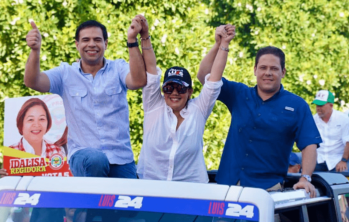 Roberto Ángel Salcedo, miembro del PRM, afirmó en Higüey que el pueblo votará masivamente por el PRM y aliados en febrero y mayo para que...