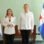 Firmaan un convenio de colaboración dirigido a fortalecer la asistencia a dominicanos identificados como víctimas de la trata de personas...