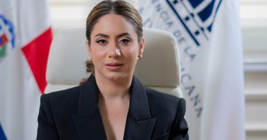 Gloria Reyes destaca Sanz Lovatón “tiene la formación y capacidad para ser presidente”