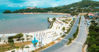 Luis Abinader y David Collado inauguran reconstrucción de Malecón y otras obras en Samaná