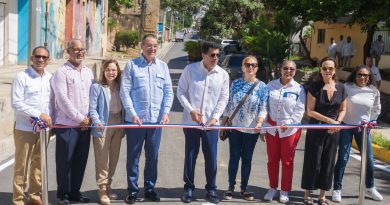 David Collado entrega 11 calles reconstruidas en Ciudad Colonial